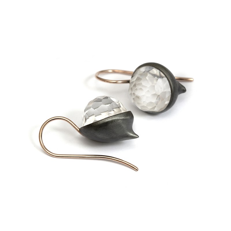 Bud earrings with rock crystal