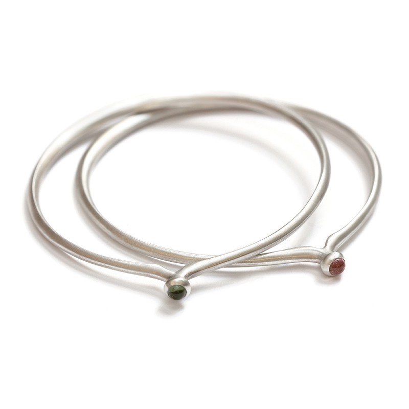 Bud bracelet with tourmaline