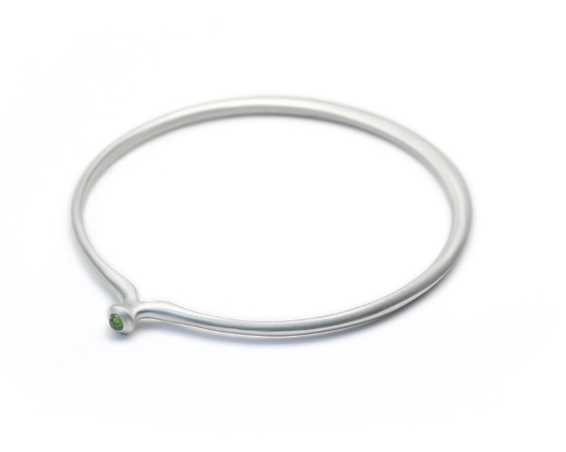 bracciale rigido con pietra