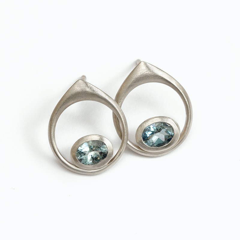 Mini Ebb earrings with aquamarine
