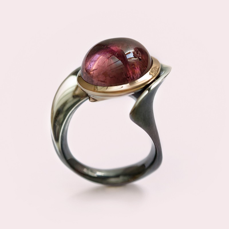 Fluid ring with pink tourmaline